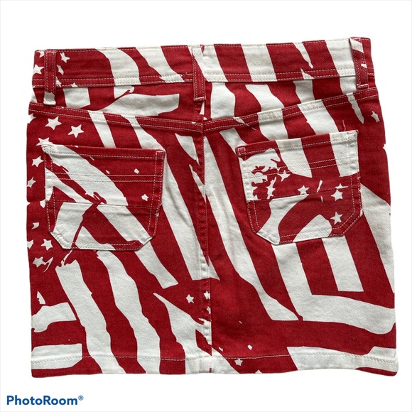 EUC H&M Red Star Stripped Denim Skirt - Picture 4 of 6